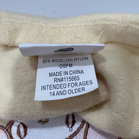 Sanrio My Melody Beret Embroidered Wool Pink Hello Kitty Hat - Picture 8 of 8